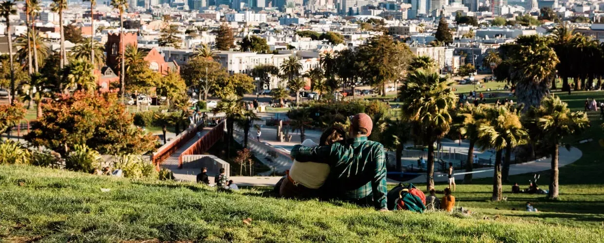 Dolores Park par un après-midi ensoleillé